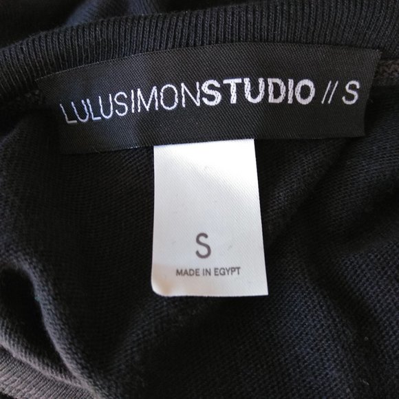 LuluSimonStudio T-Shirt Top - Picture 3 of 7